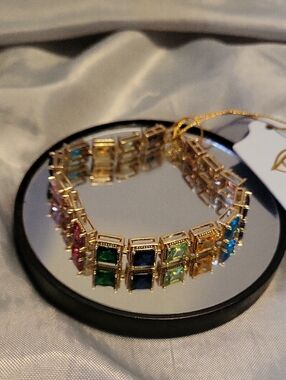 eye candy Gold-Tone Multicolor Square Crystal Bracelet Bnwt Ti